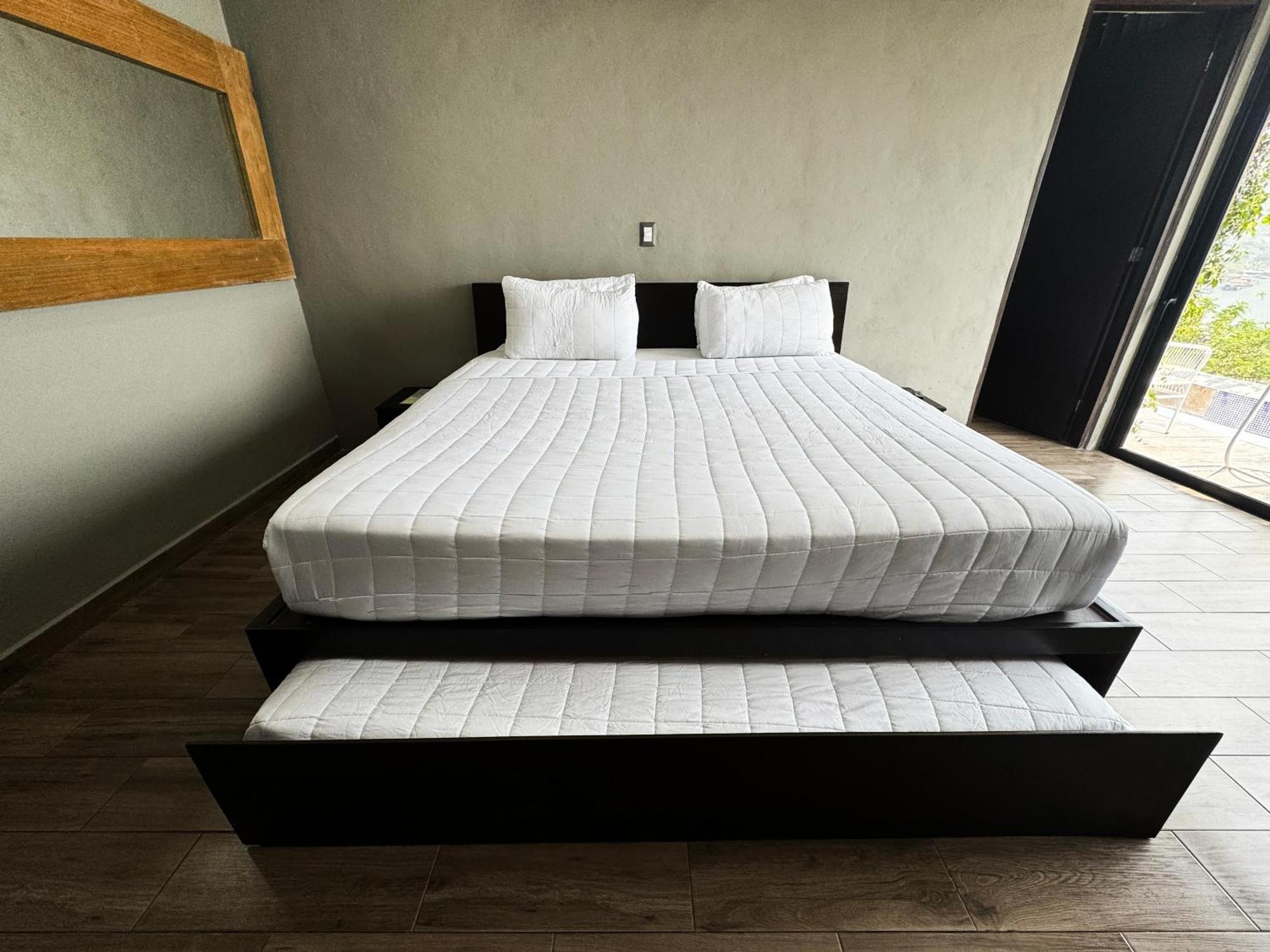 El Congo Cardedeu Hotel Lago De Coatepeque מראה חיצוני תמונה